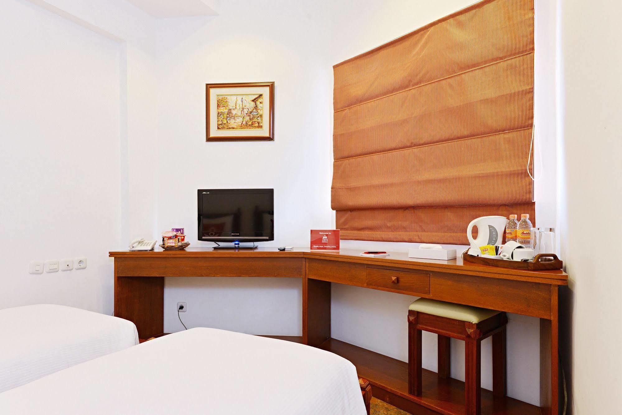 Zen Pasteur Dangdeur Hotel 2*